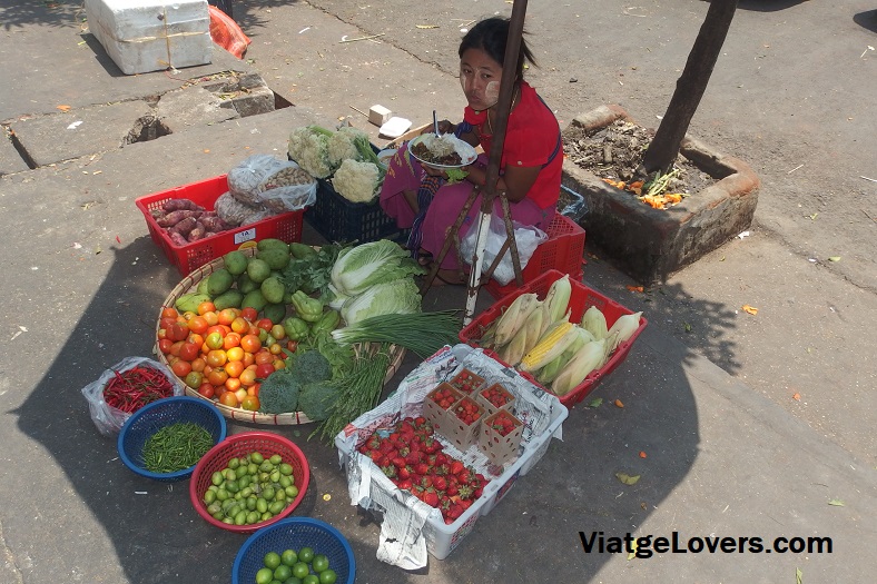 Mercado en Yangon -ViatgeLovers.com