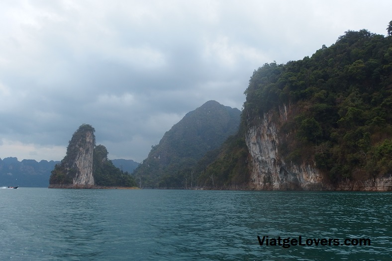 Cheo Law Lake, Khao Sok National Park -ViatgeLovers.com