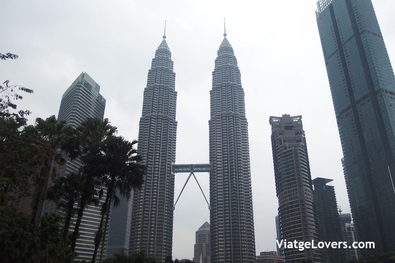 Torres Petronas. Kuala Lumpur. Malasia y Borneo por Libre -ViatgeLovers.com