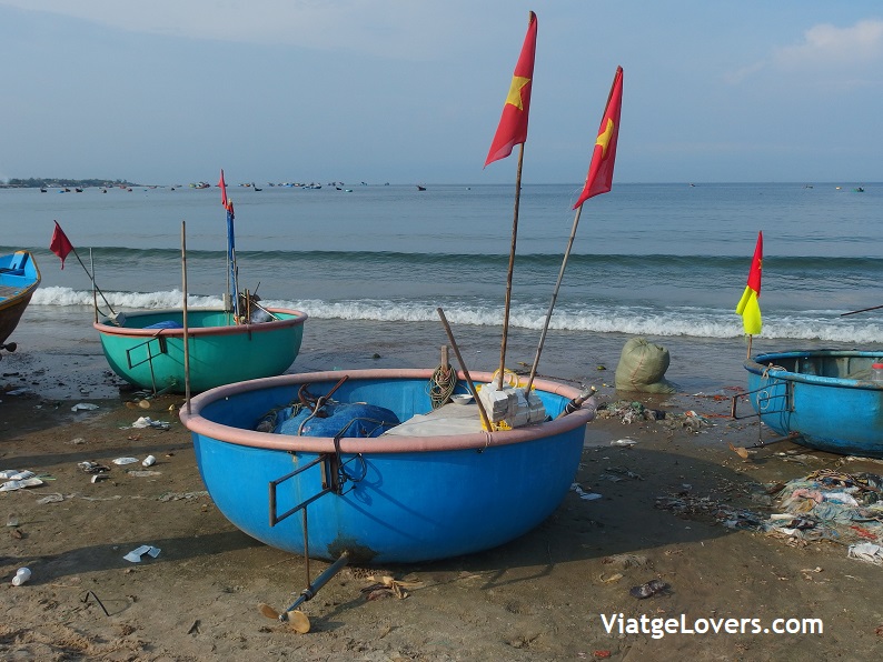 Fishing Village. Vietnam -ViatgeLovers.com