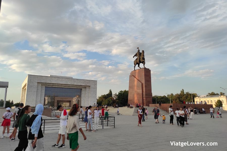 Bishkek. Kirguistan -ViatgeLovers.com