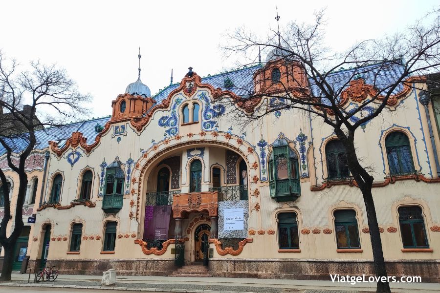 Teatro Nacional de Subotica. Ruta por Serbia -ViatgeLovers.com